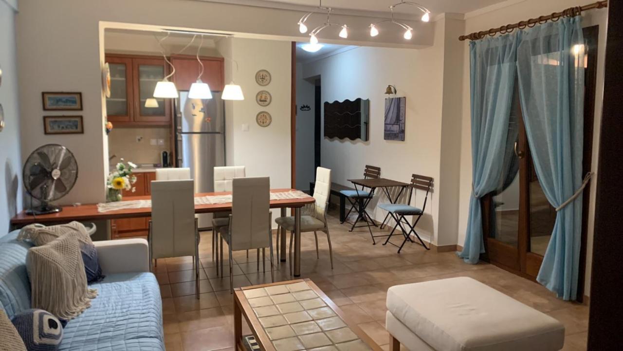 Yulia Guest House オウランオウポリ エクステリア 写真